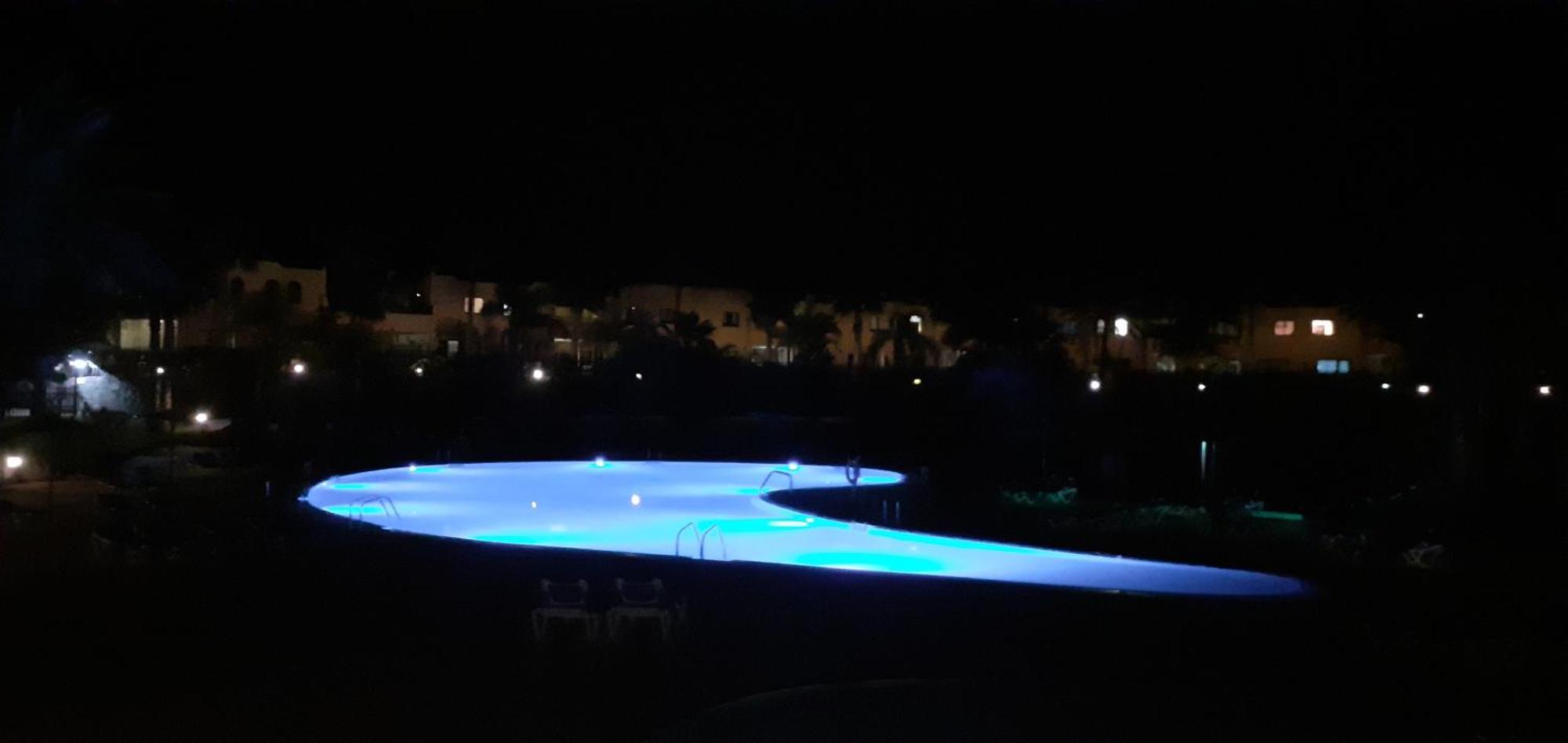 Oasis Waves House Villa Коралео Екстериор снимка